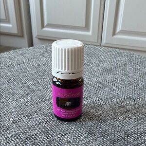 Young Living 5ml Joy Oil in Pink and White